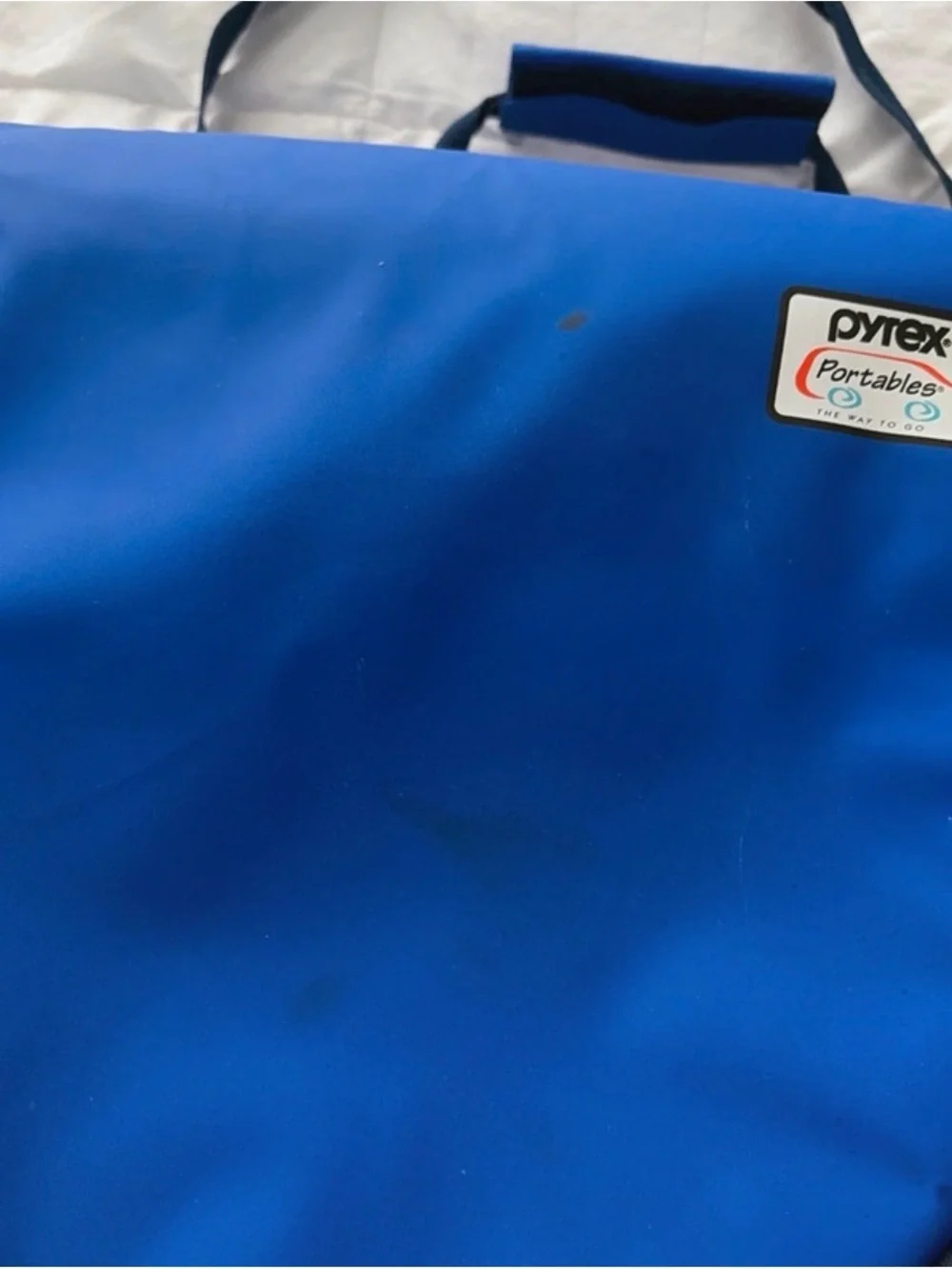 Pyrex Blue Portable Carrying Case